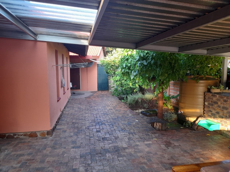 3 Bedroom Property for Sale in Vaalpark Free State